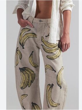 NWOT We The Free Free People Good Luck Barrel Jeans- BANANAS SAMPLE, SOLD OUT!